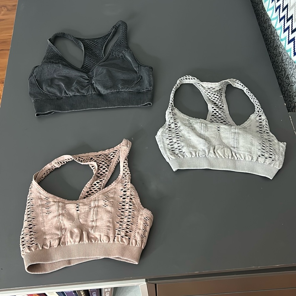Seamless Racerback Bralette - Black and Gray